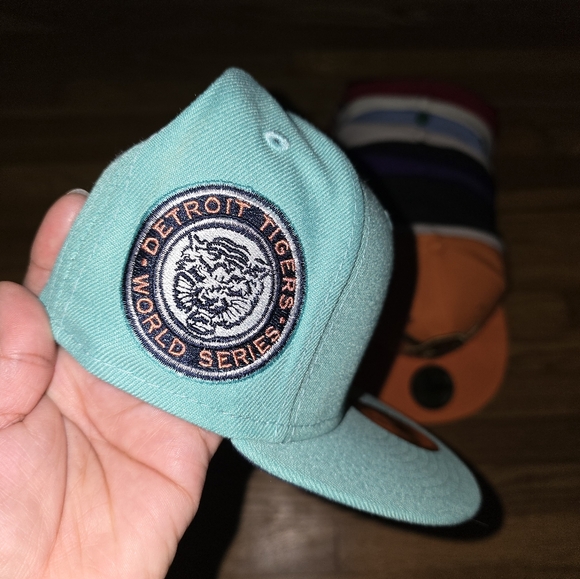 New Era Size 7 Detroit Tigers - Picture 2 of 4